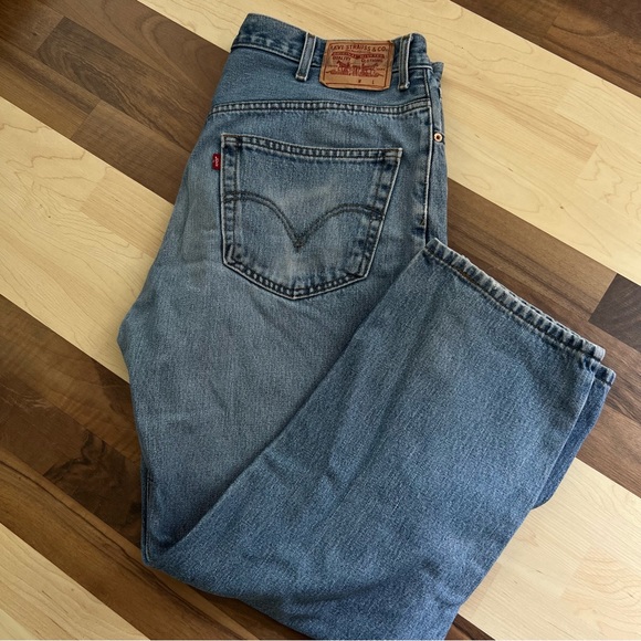 Vintage Levi’s Relaxed Fit (Estimated Size 16) - Picture 1 of 8